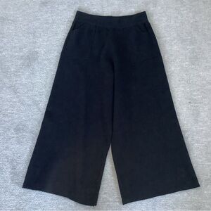 Molly Bracken NWT Wide Leg Knit Cropped Black Pants Sz. M/L